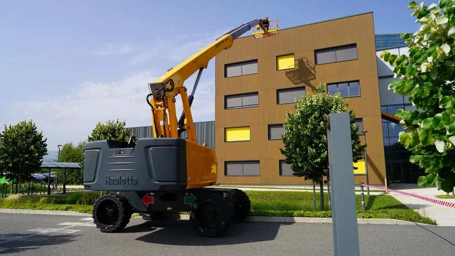 İzmir Kiralık Manlift 86 Cephe ve dış alanlar için platform seçenekleri